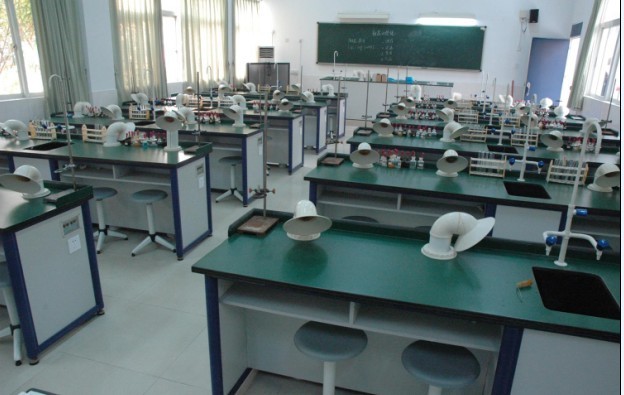 化學(xué)實(shí)驗(yàn)室