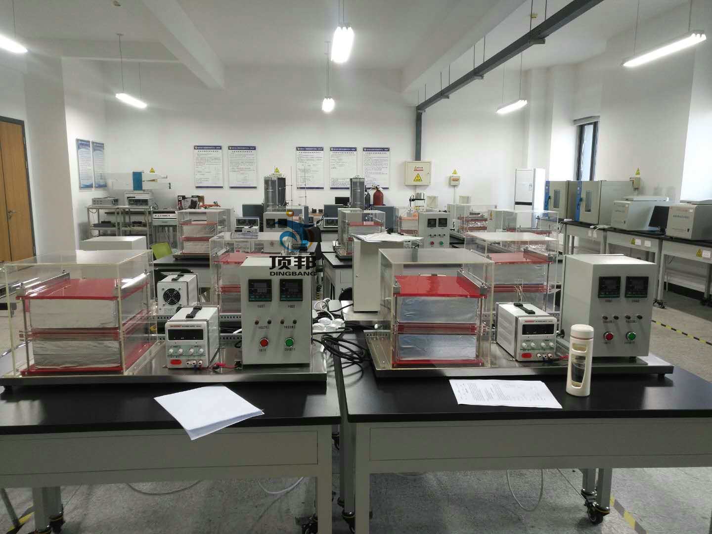 非準(zhǔn)穩(wěn)態(tài)導(dǎo)熱儀