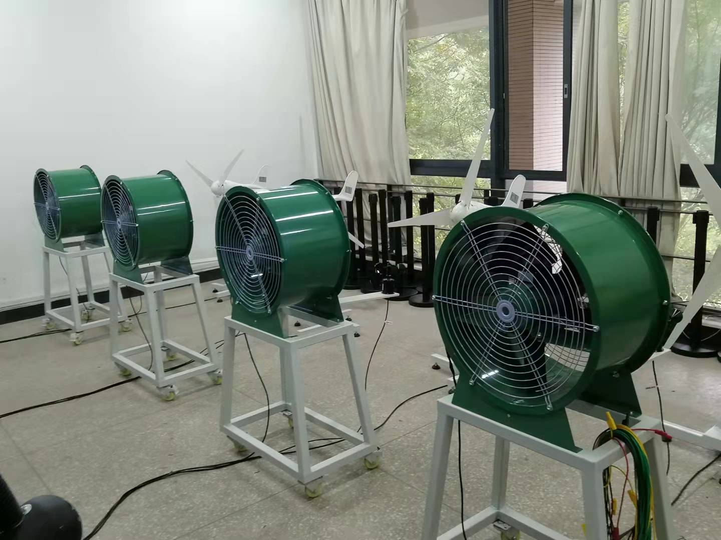 風光互補發(fā)電實訓(xùn)平臺