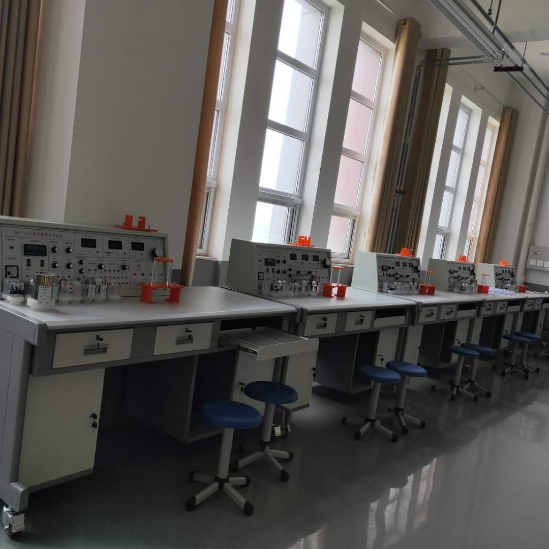 傳感器與檢測(cè)技術(shù)實(shí)驗(yàn)裝置