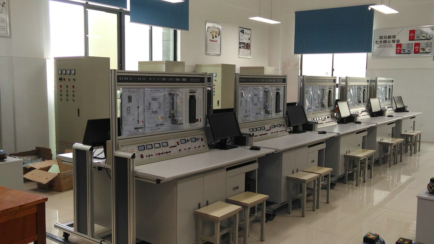 PLC�ɾ��̌�����O��