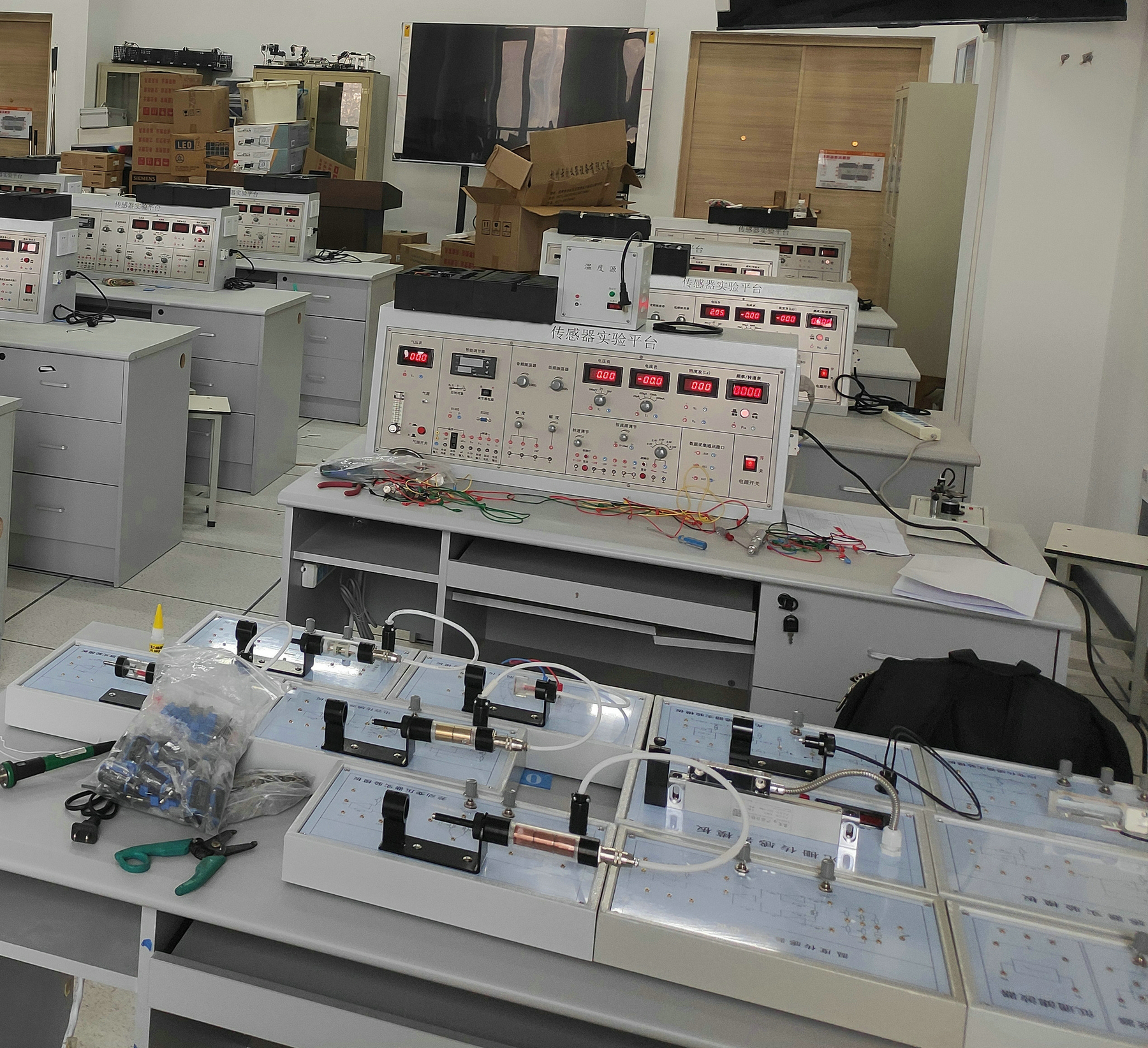傳感器實(shí)驗(yàn)平臺(tái)