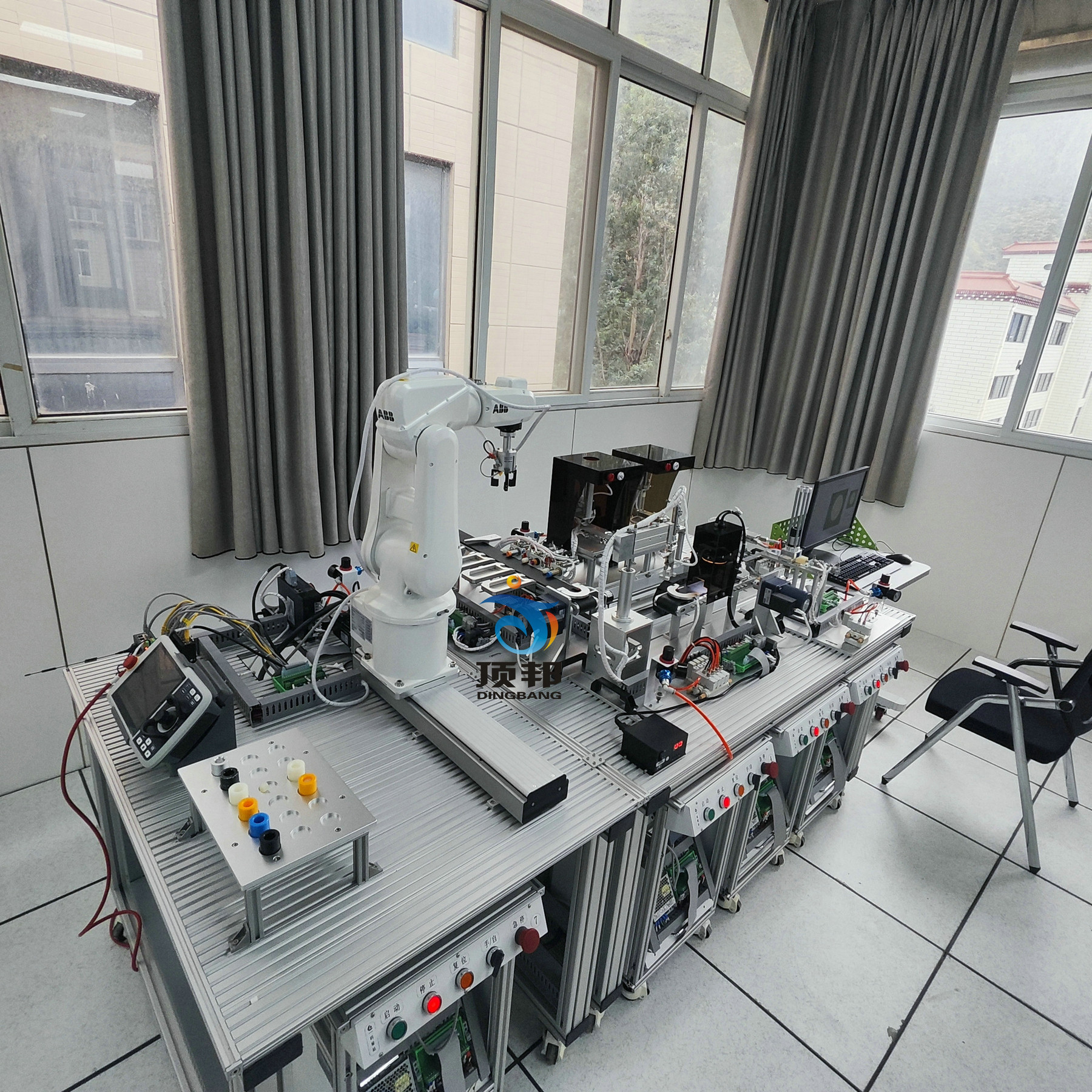 ���ܹ��I(y��)�C���ˌ�Ӗƽ�_