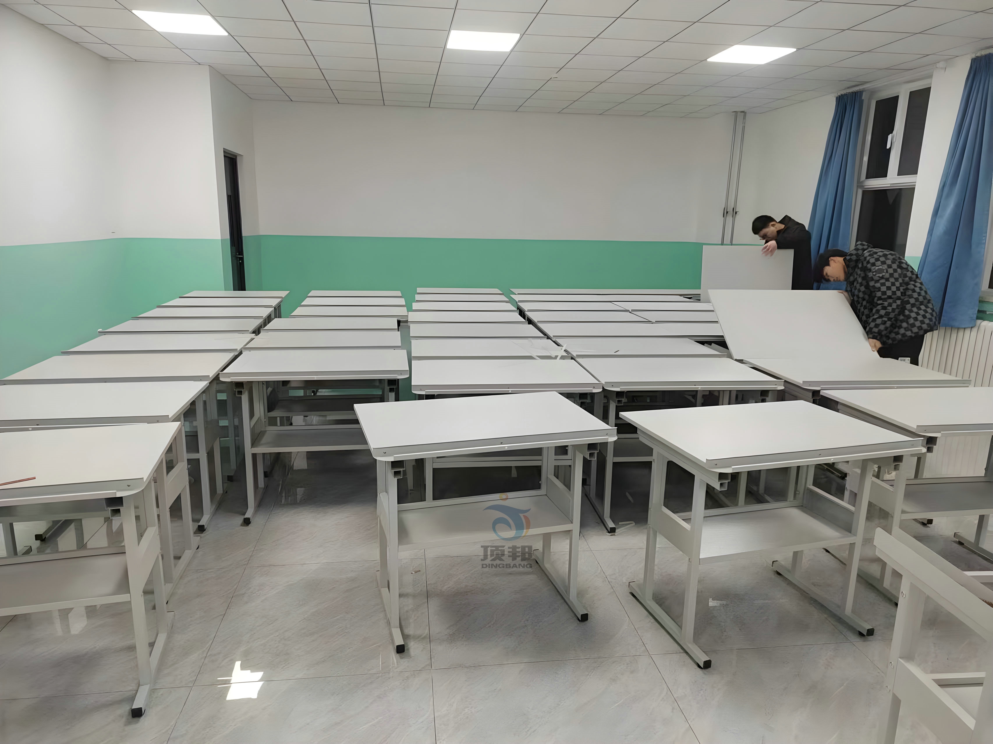 工程制圖實(shí)驗(yàn)室設(shè)備